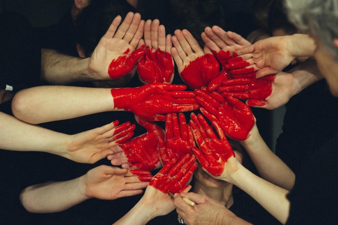 What do people look for when donating to international charities?